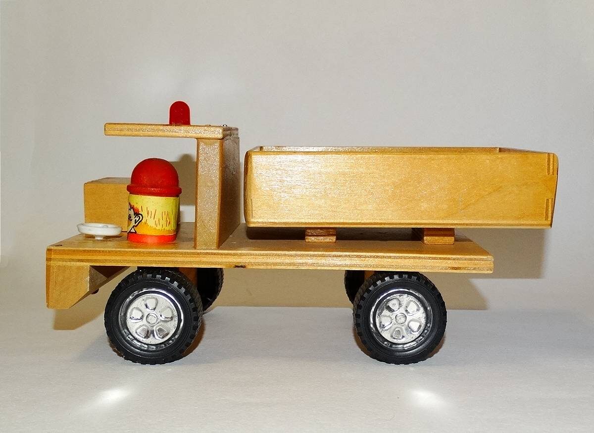 Автомашина бортовая серия БАМ, фото автора. Листаем галерею -->>