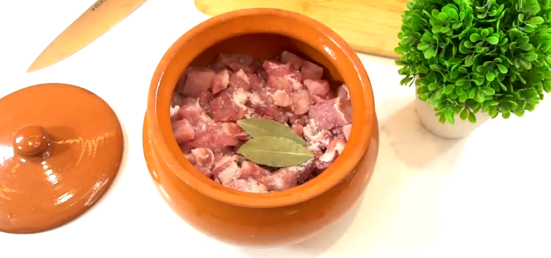 "Фирменное" блюдо моей мамы: Мясо «по-русски» с хлебным "духом"