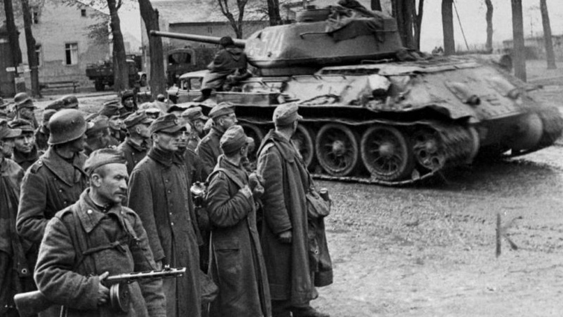 Пленные немцы. Хальбский котел. Апрель-май 1945 год.