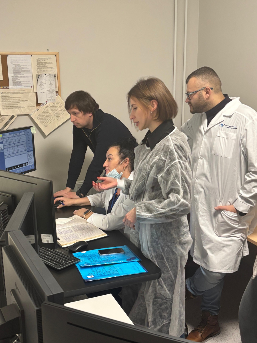 Команда специалистов «ПЭТ-Технолоджи», отвечавшие за организацию и налаживание всех процессов для проведения ПЭТ/КТ с 18F-DOPA.