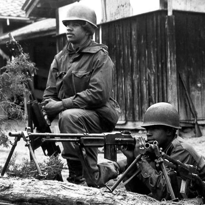 Солдаты с ВАR.