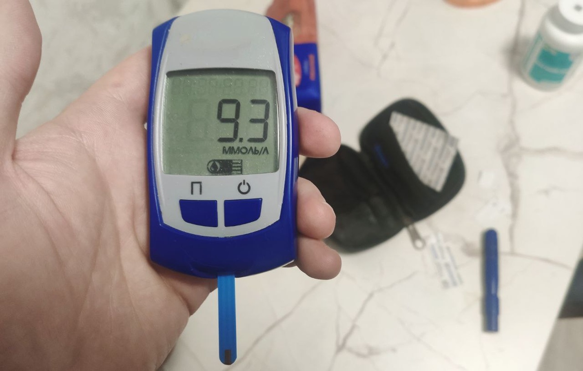 Измерение сахара из бедра