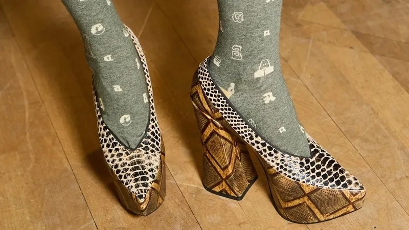 Тренд змеиный принт