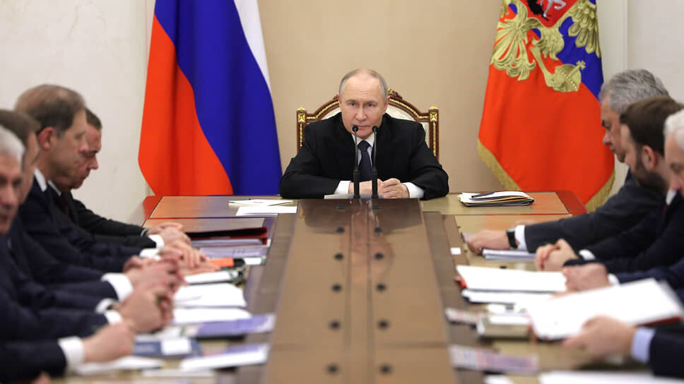 Президент России Владимир Путин на заседании Военно-промышленной комиссии.📷Фото: Пресс-служба президента РФ