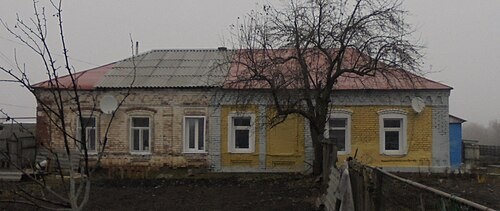 Дом, в котором родился Н. И. Крылов, с. Вишнёвое