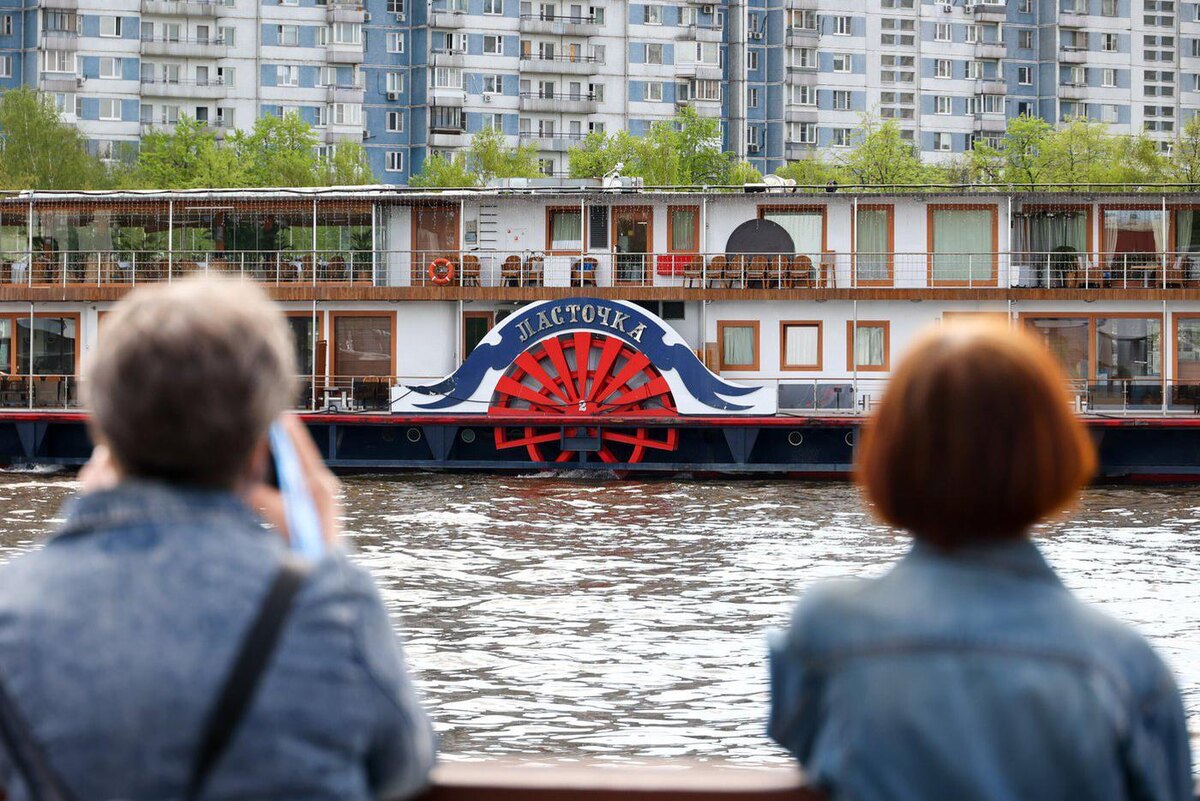 Церемония открытия сезона летней речной навигации в Москве на Южном речном вокзале. Ярослав Чингаев / Агентство "Москва" 