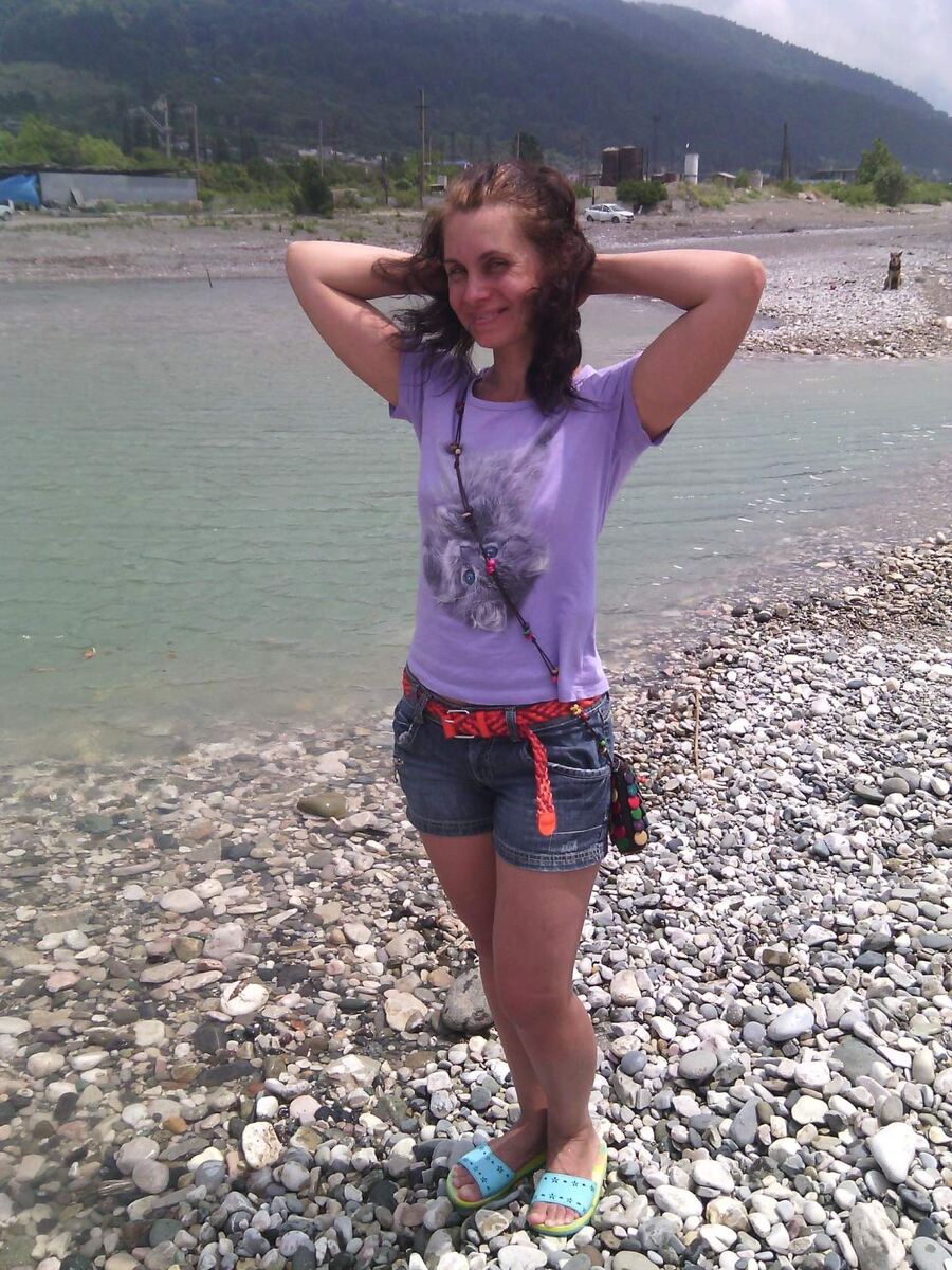 Цандрипш. У реки впадающей в море.