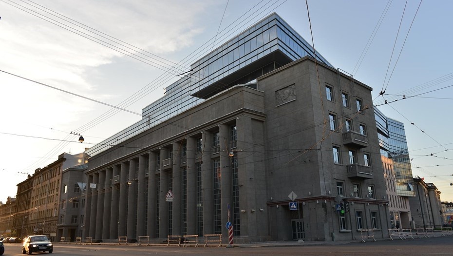    Бизнес-центр "Ренессанс Правда" в Петербурге. Штаб-квартира Lesta Games Автор фото: Свистунова Валентина
