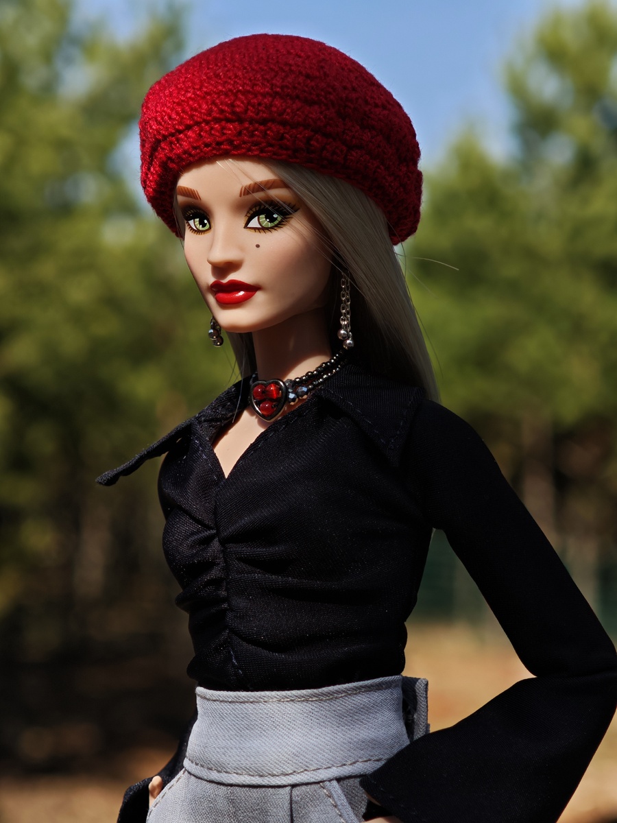 Barbie Basics Kit №2 девочка с родинкой