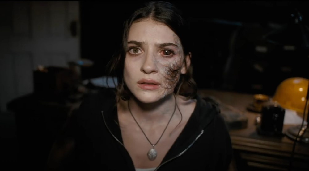     Кадр из фильма «Дожить до рассвета» (2025)