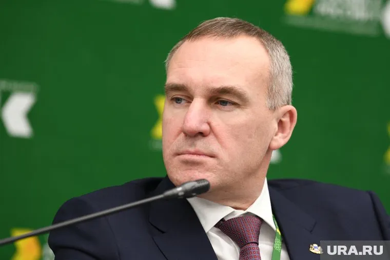 а 2022-2024 годы власти ХМАО восстановили 198 жилых домов, 15 детсадов и 14 школ в Макеевке
Фото: Владимир Жабриков © URA.RU