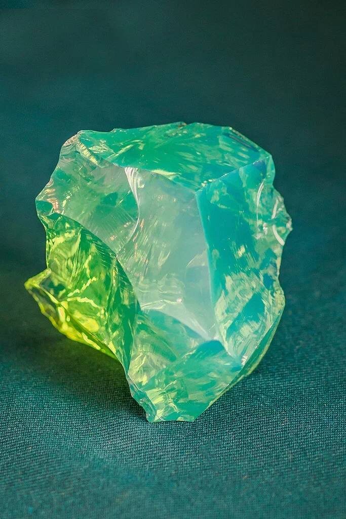 Обработанное стекло