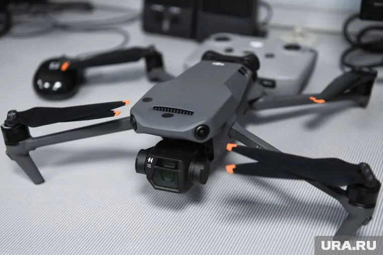 олонтеры купят на деньги, которые пожертвовали пермяки, БПЛА «Мавик»
Фото: URA.RU © URA.RU