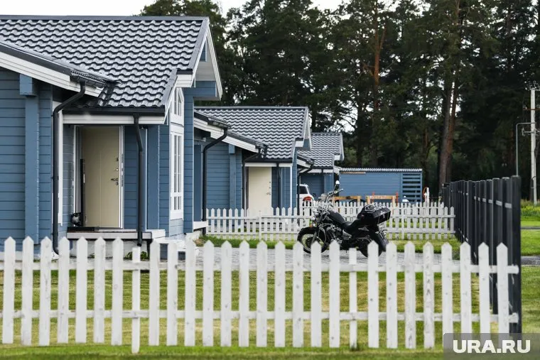 Под Пермью построить дом можно от 900 тысяч рублей
Фото: Владимир Жабриков © URA.RU