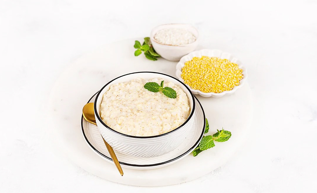 Простые ингредиенты — неожиданная польза: всё, что нужно для питательной отрубной каши по дедушкиному рецепту