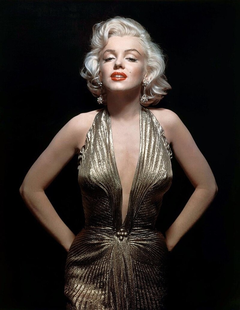 Мэрилин Монро на промо-фото к фильму «Джентльмены предпочитают блондинок» (1953)
