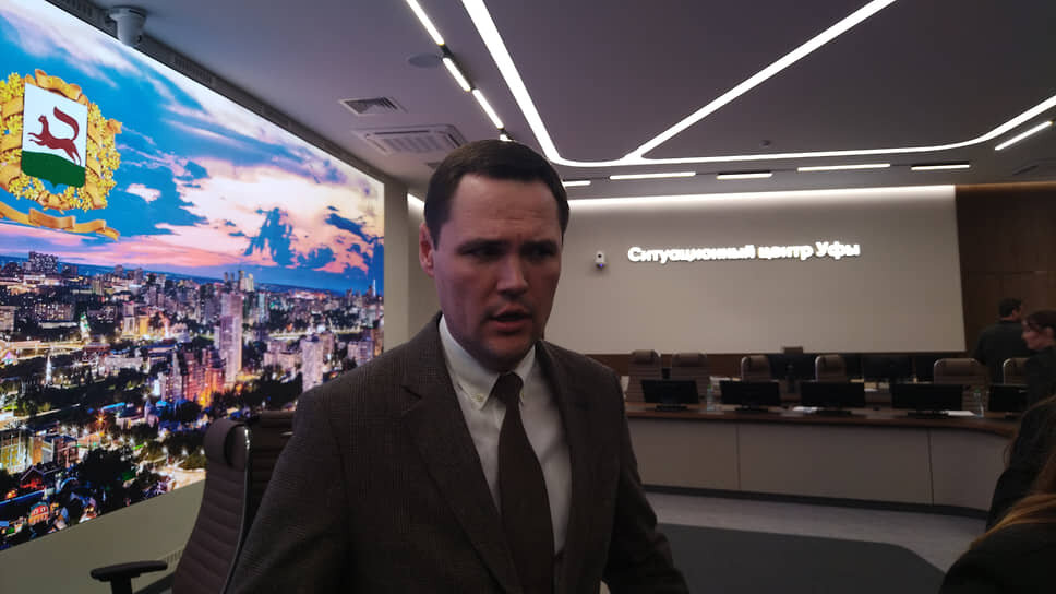 Олег Хмарин прогнозирует, что платные парковки со временем будут не только в историческом центре Уфы.📷Фото: Идэль Гумеров / Коммерсантъ