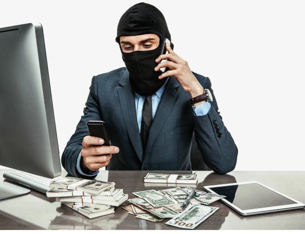 Мошеиники везде.