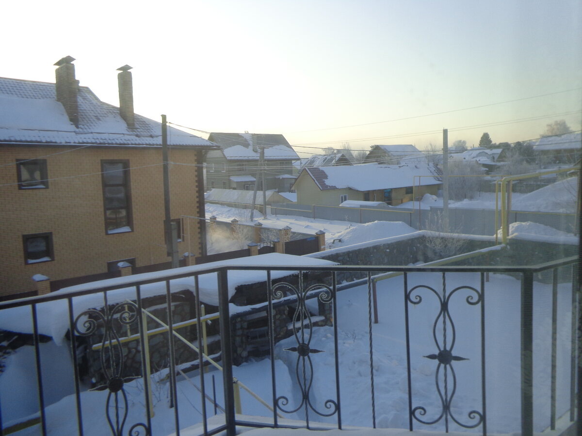 Со всех сторон соседи... соседи