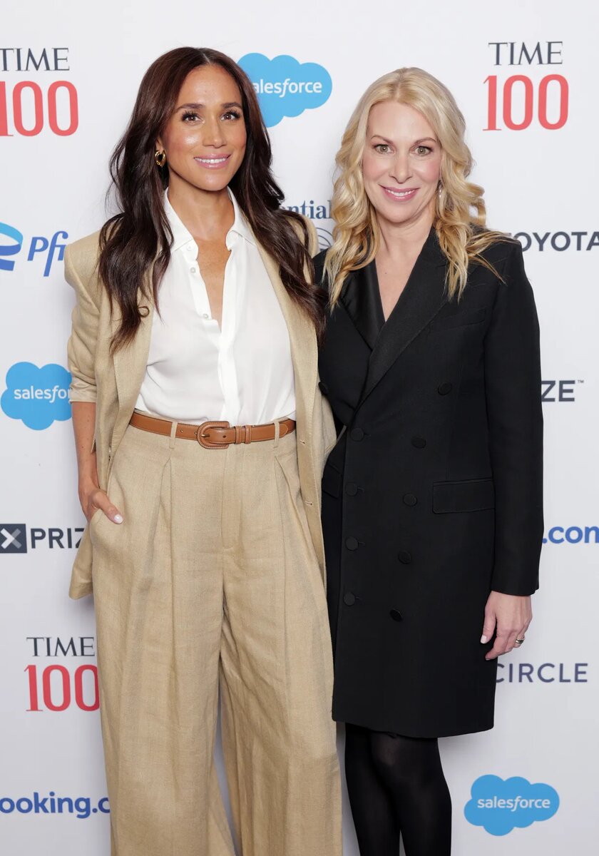 Вместе с интервьэром. Источник фото: thesun.co.uk