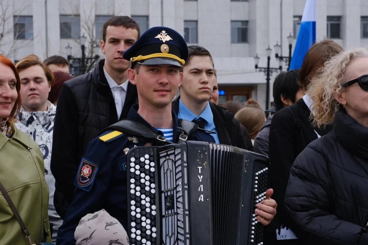    Хабаровчане присоединились к рекорду по исполнению песни «Катюша»