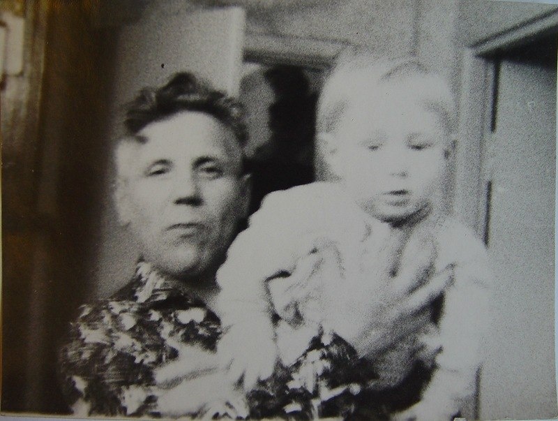 Дядя Жоржик и ваш покорный слуга. Середина 1960-х годов.