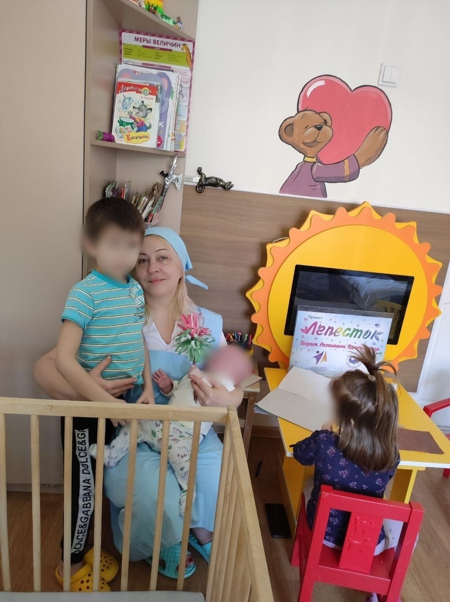 Фото: "Я без мамы".