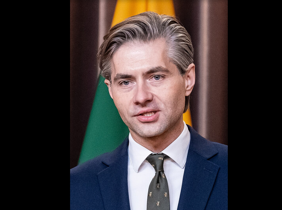 Кястутис Будрис, на мой взгляд, выглядит для своих сорока пяти лет не очень...