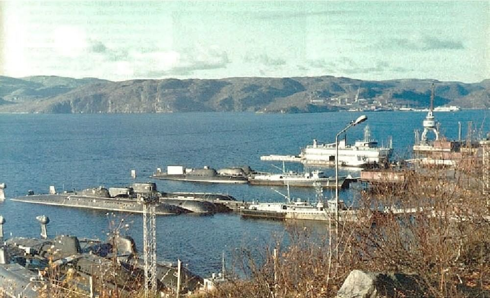 Губа Б. Западная Лица. Фото с сайта https://www.culture.ru/events/284510/literaturno-muzykalnyi-vecher-stikhiya. Взято с Яндекс.Картинки