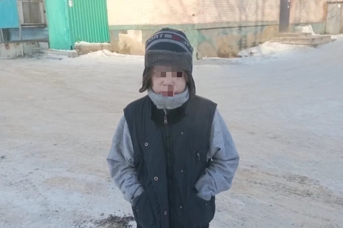    Родителям 12-летнего Кирилла из Кузбасса с разрезанной губой продлили арест