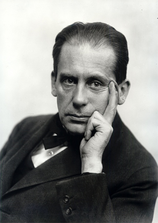 Основатель Баухауса Вальтер Гропиус (1883–1969)