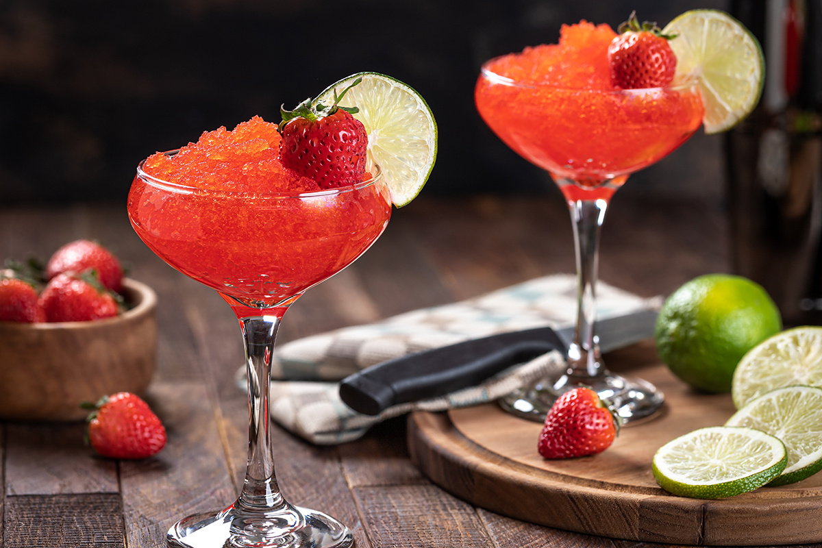 Charles Brutlag / Shutterstock / FOTODOM📷Клубничный дайкири