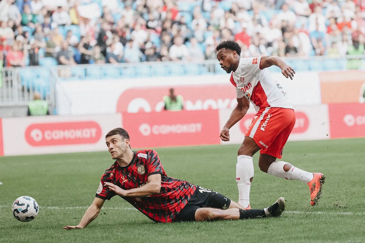 Ливай Гарсия (справа). Фото ФК Спартак 