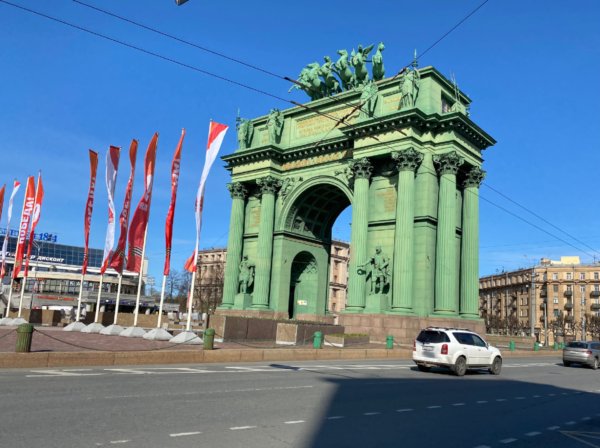 Один из десяти символов Санкт-Петербурга.