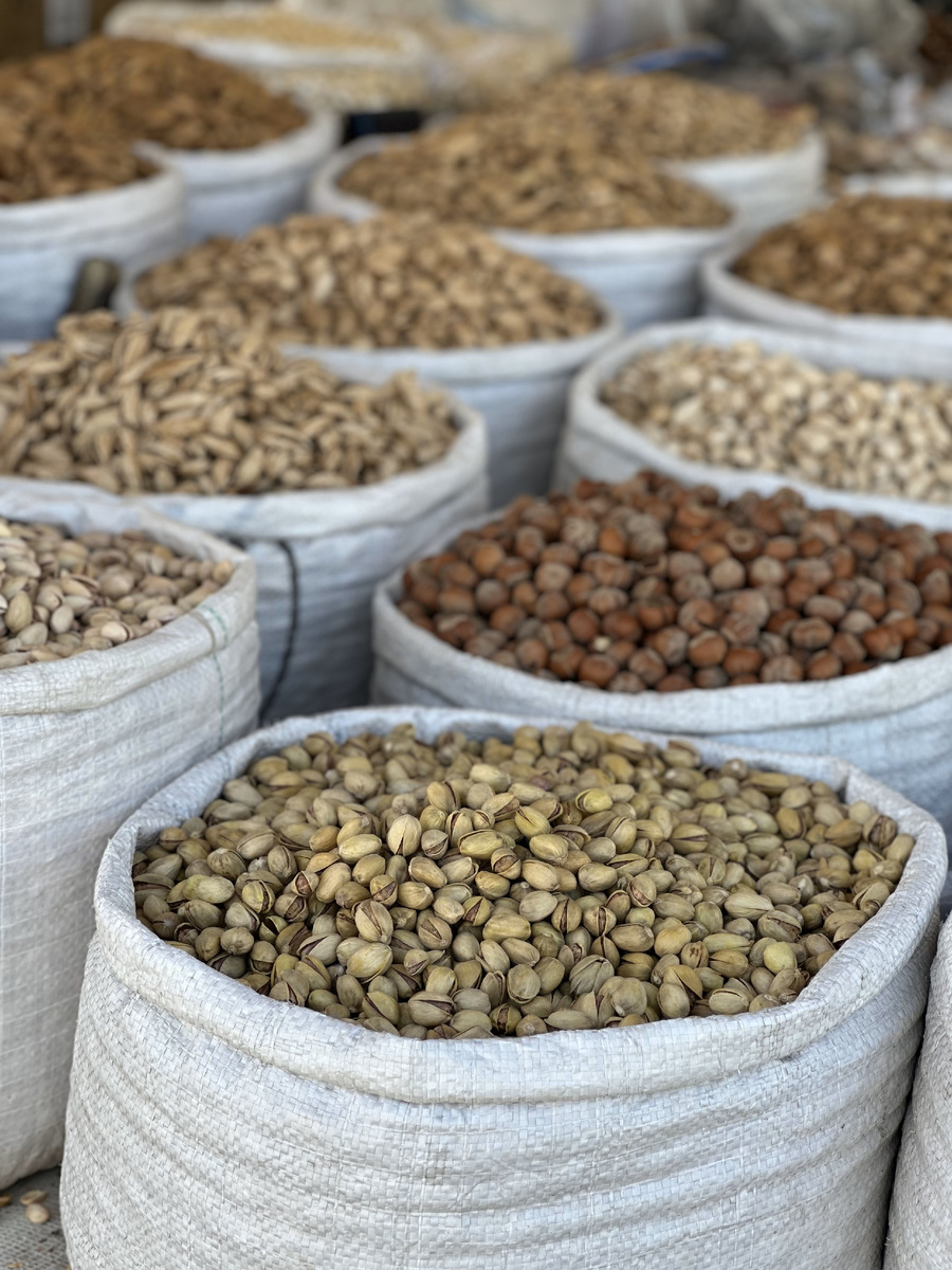 Орехи на базаре Чорсу