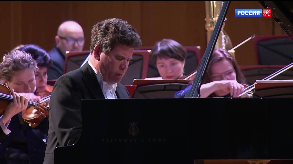    В Москве Денис Мацуев вместе с Госоркестром Башкортостана исполнил Второй концерт Рахманинова