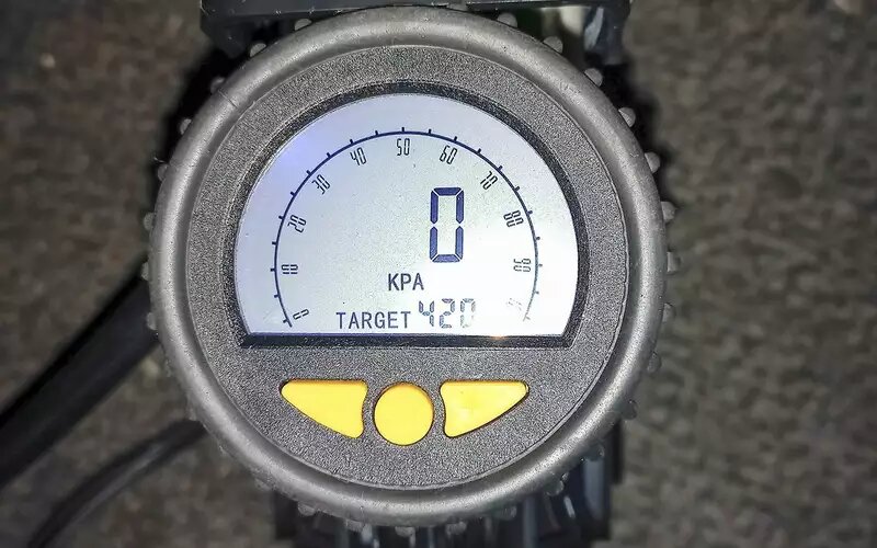    Цифровые манометры зачастую похожи на своих механических коллег.