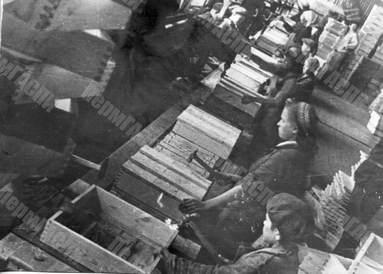 На «Красном Октябре» собирали ящики для боеприпасов
Фото: сайт ПермГАНИ