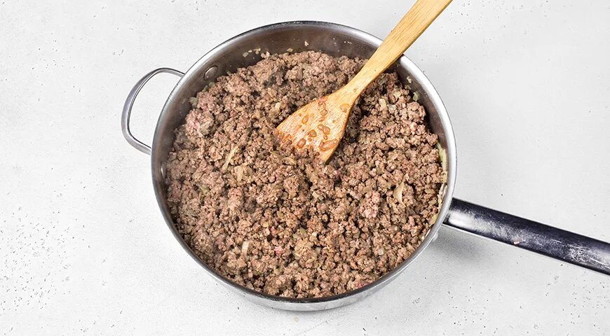   Паста с фаршем и томатной пастой (gastronom.ru)