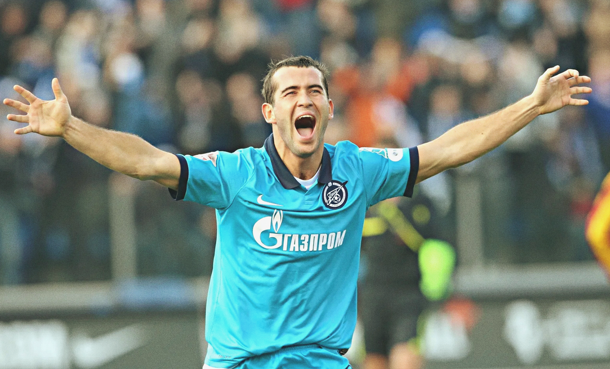 Александр Анатольевич Кержаков – не побоюсь этого слова, легендарная личность в истории отечественного футбола