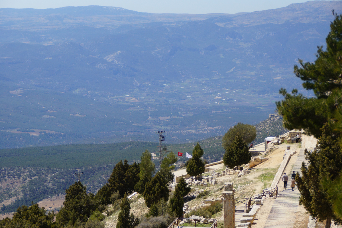 вид на долину Гёксу