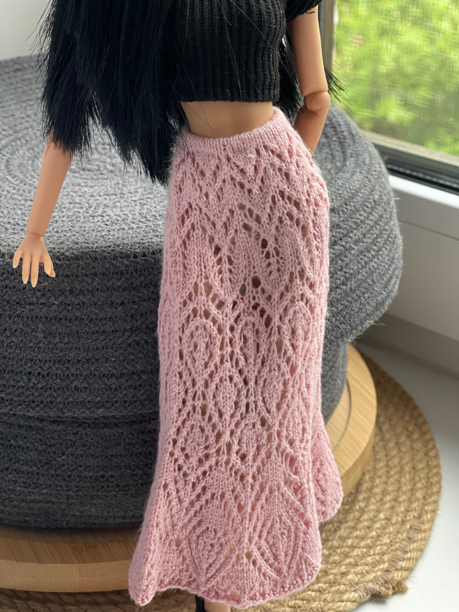 Юбка чуть ближе