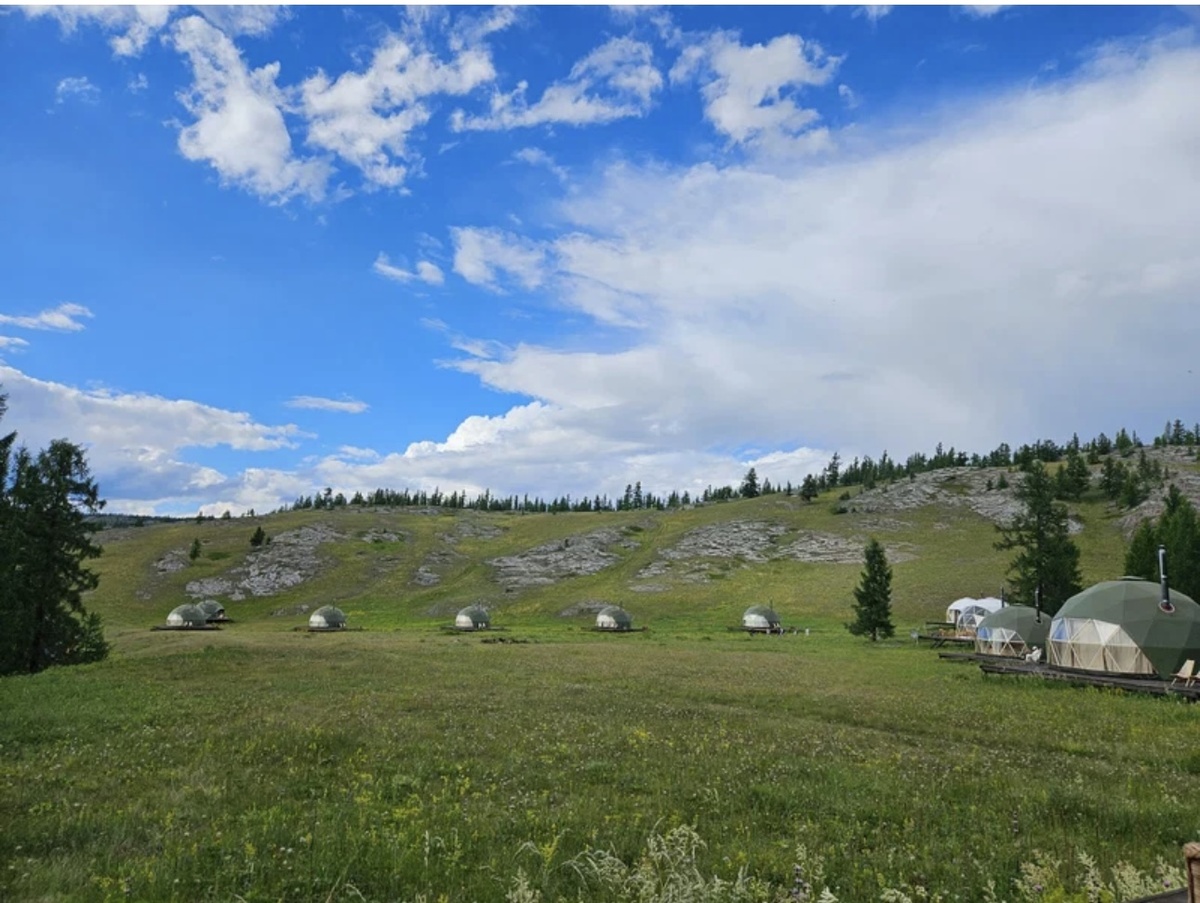 Мир Алтай глэмпинг. Алтай