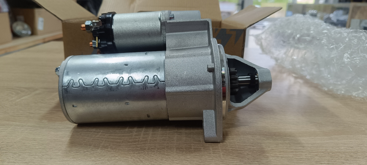 ОЕМ-номер: 2101-3708000 
Применяемость: ВАЗ 2101-2107, 2121-21214 «Нива» и модификации 
Аналог: 35.3708; 5722.3708 
