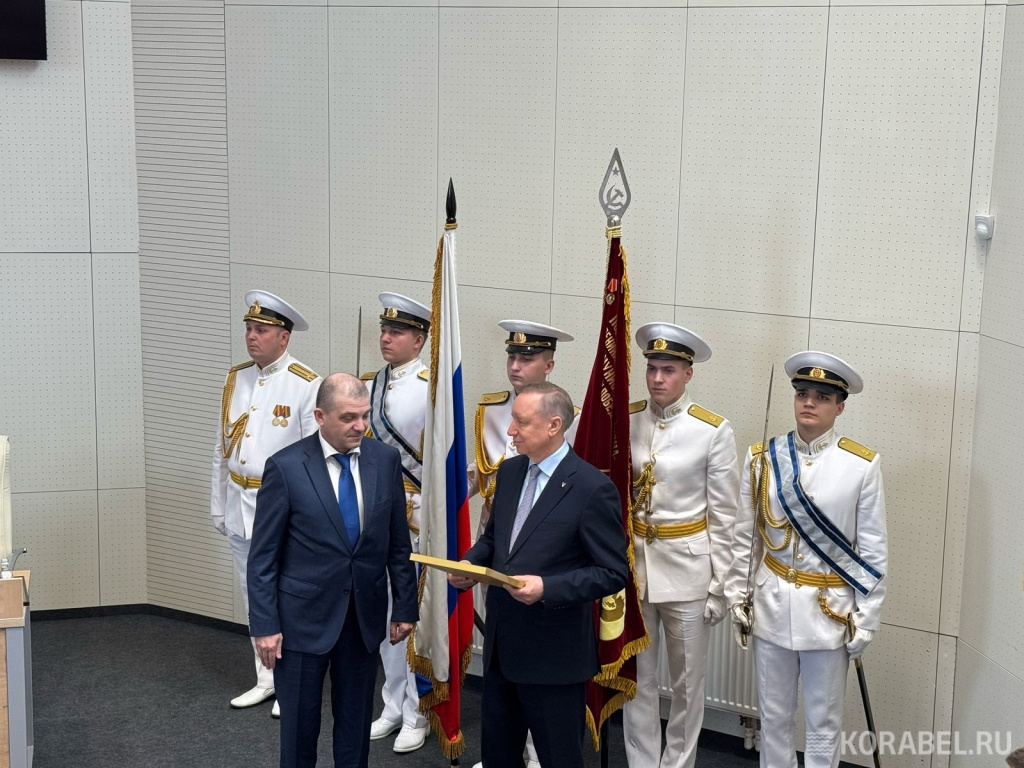 Губернатор Петербурга Александр Беглов поздравил СПбГМТУ с юбилеем / Фото: Корабел.ру  📷
