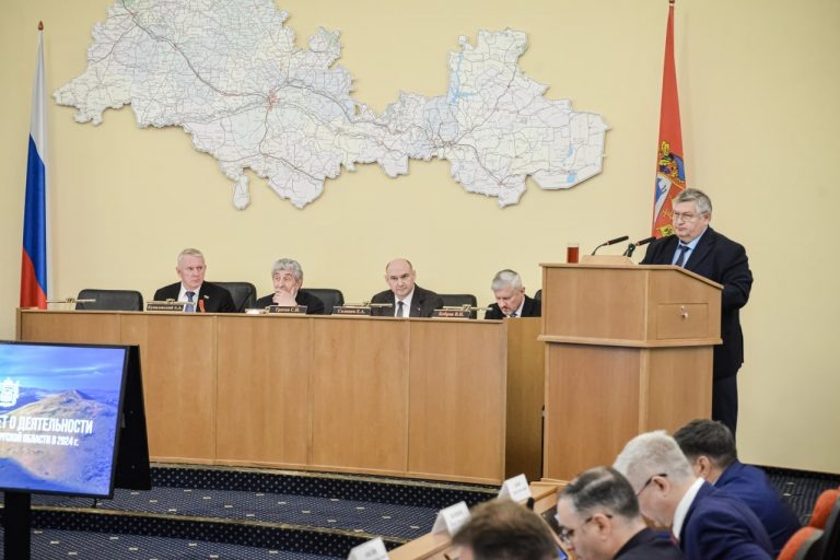    Сергей Балыкин представил Заксобранию отчёт о работе правительства Оренбуржья Алла Черкесатова