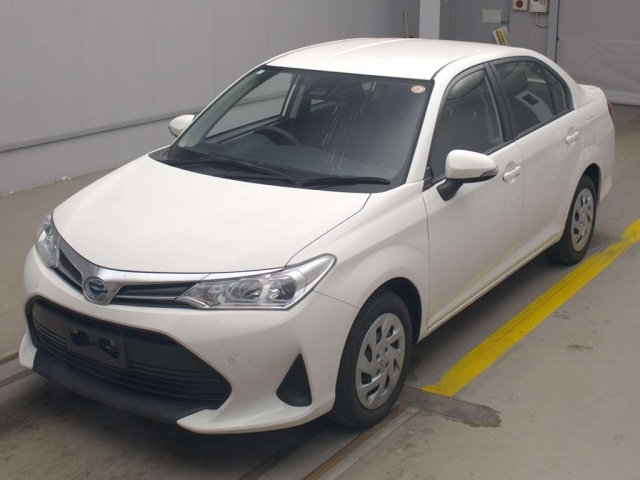 TOYOTA COROLLA AXIO 2021 белый