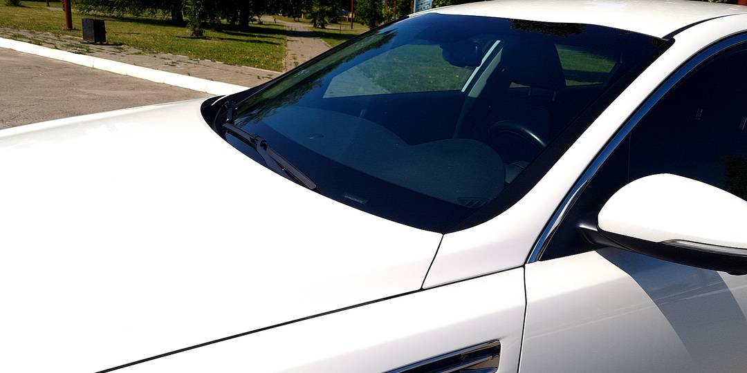 Как идеально отмыть лобовое стекло изнутри: стекло прозрачное как новое