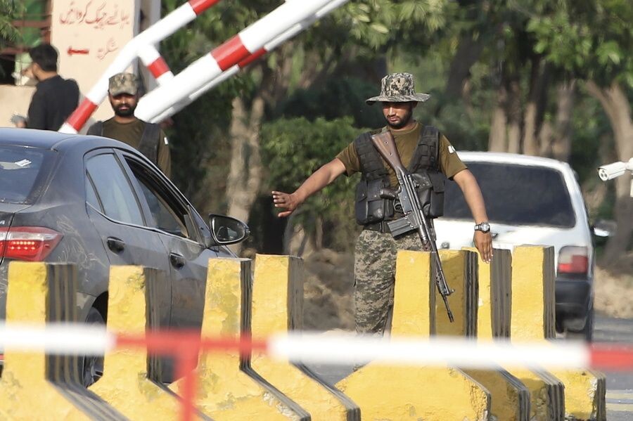     / Источник: © RAHAT DAR/EPA/ТАСС