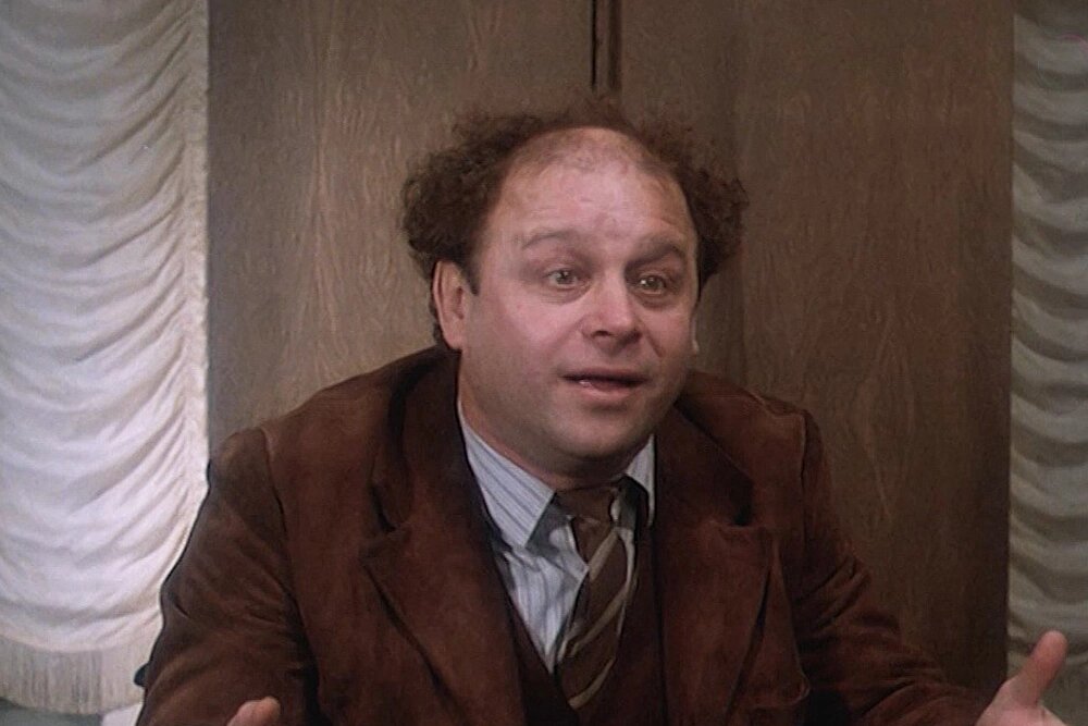    Владимир Ильин в роли Фимы Рахлина, фильм «Шапка», 1990 год. Фото: кадр из фильма